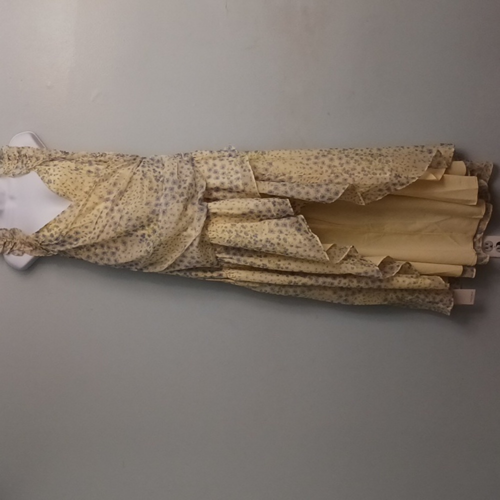 Abercrombie & Fitch size XLT women's maxi butter yellow floral high-low dress.